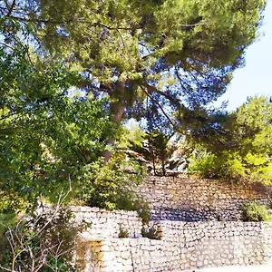 Hébergement de vacances Pietra, Vitrolles (Bouches-du-Rhone)